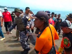 Dua Orang Korban Tenggelam di Pantai Madasari Dievakuasi