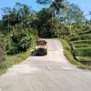 Pengguna Jalan Keluhkan Retakan di Jalan Raya Cibatu-Gunung Kelir Pangandaran