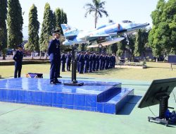 Puncak Peringatan Ke-78 Hari Bakti TNI AU, Personel Lanud Sultan Hasanuddin Ikuti Upacara Di Makoopsud II