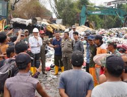 Jaro Ade Terima Aspirasi Pekerja TPA Galuga dan Pastikan Keselamatan Kerja Jadi Prioritas