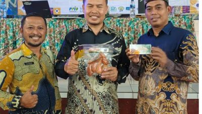 Produk Inovatif Siswa MAN 2 Pangandaran Jadi Cinderamata Pengabdian Masyarakat UIN Sunan Gunung Jati
