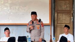 Kapolres Pangandaran Laksanakan Sholat Jumat Keliling, Jumat Curhat dan Baksos di Langkaplancar